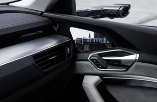 Audi e-tron. Pierwszy model z kamerami zamiast lusterek — zdjęcie 3