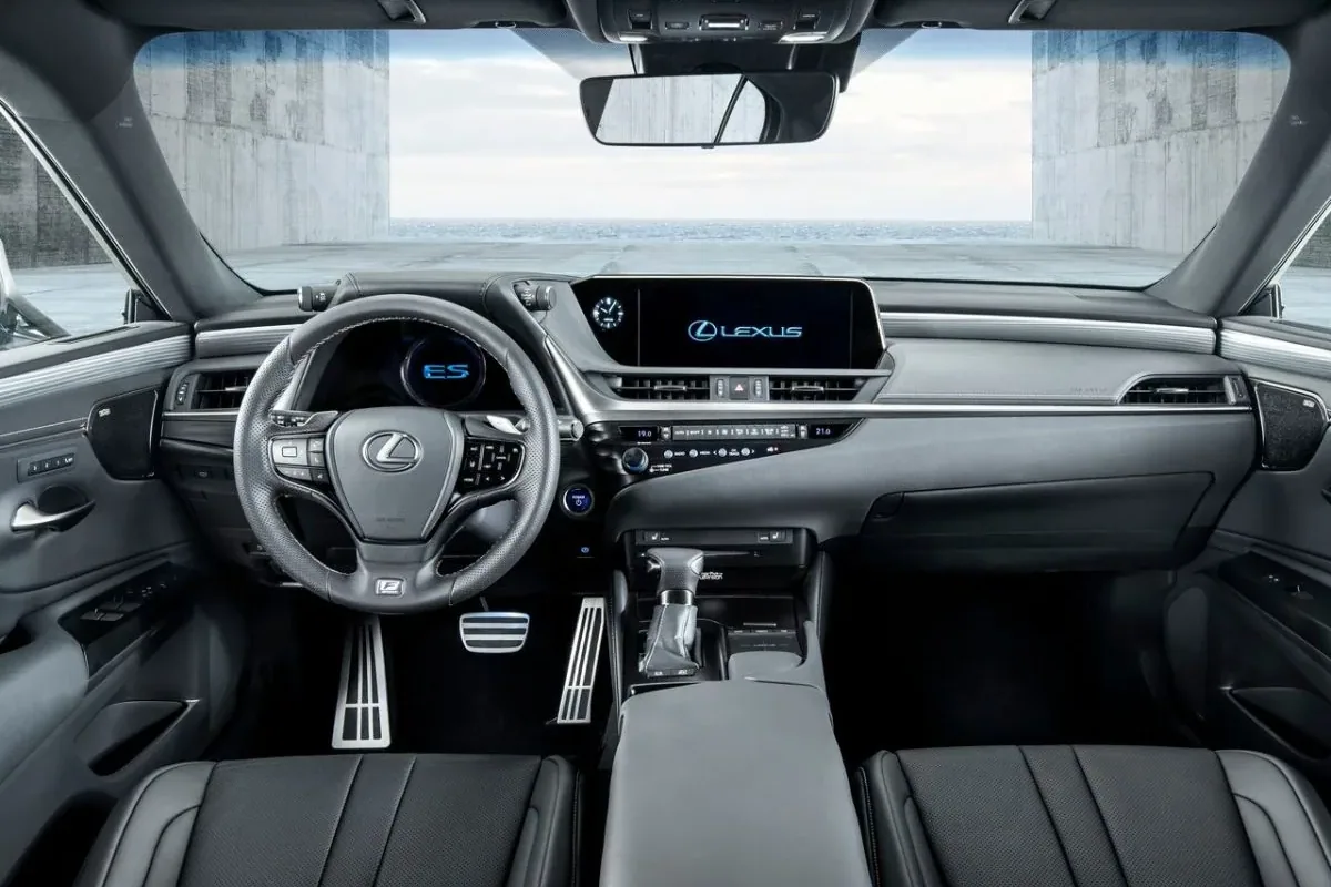 Lexus ES