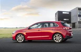 Hyundai i30 N Line — zdjęcie 1