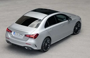 Mercedes klasy A sedan — zdjęcie 3