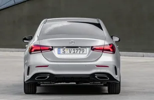 Mercedes klasy A sedan — zdjęcie 4