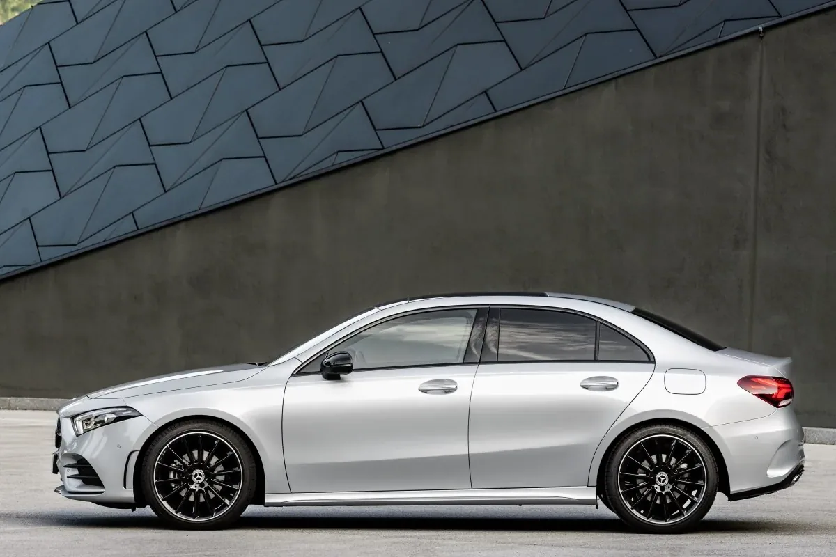 Mercedes klasy A sedan
