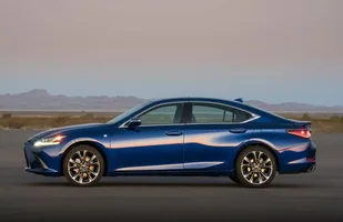 Lexus ES wkracza do Europy — zdjęcie 5