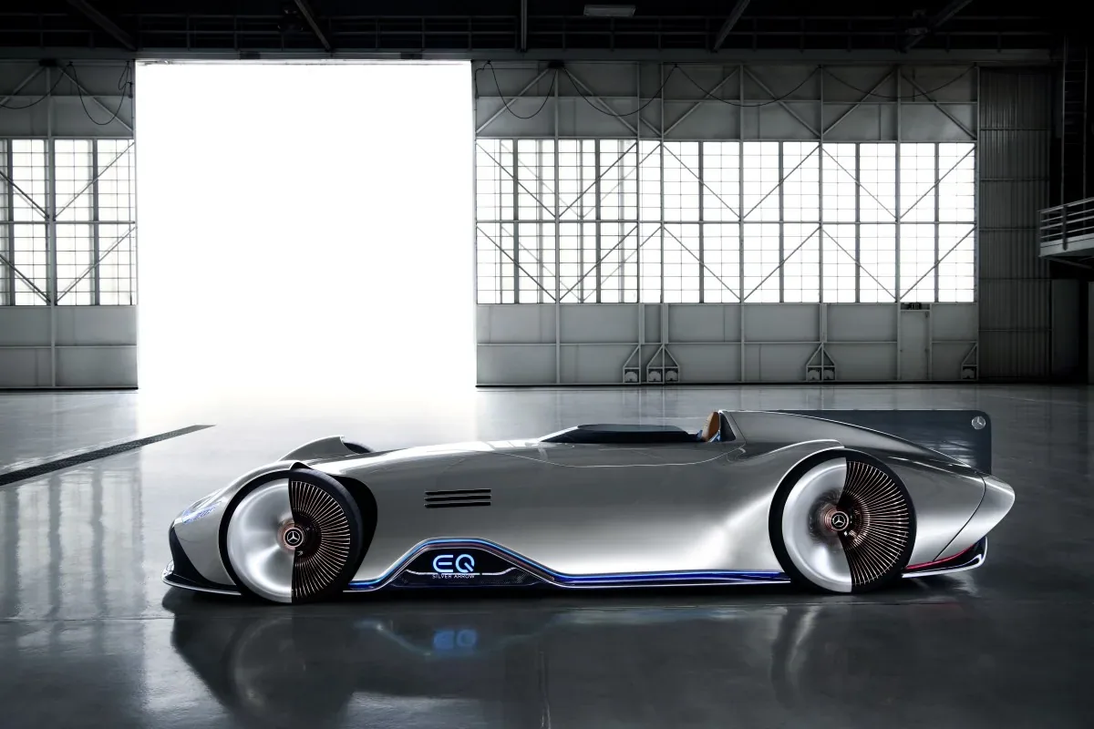 Mercedes Vision EQ Silver Arrow
