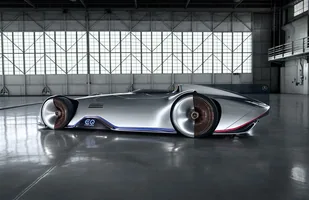 Mercedes Vision EQ Silver Arrow — zdjęcie 3