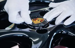 Po 20 latach zbudowali nowe-stare Porsche 911 — zdjęcie 3
