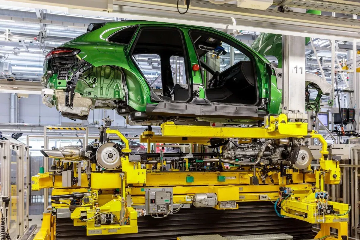 Budowa Porsche Macan w Lipsku