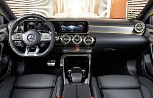 Mercedes-AMG A 35 4MATIC — zdjęcie 7