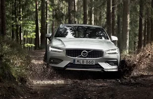 Volvo V60 Cross Country — zdjęcie 4