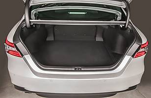 Toyota Camry już w Polsce. Znamy ceny!