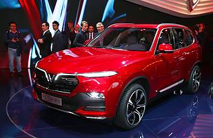 Salon w Paryżu - cz. I