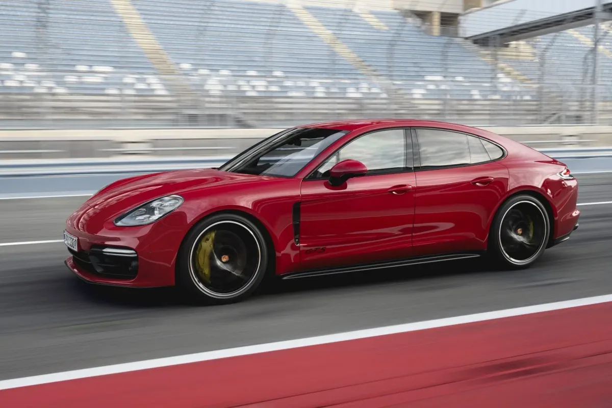 Porsche Panamera GTS
