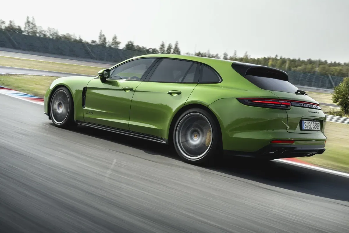 Porsche Panamera GTS Sport Turismo
