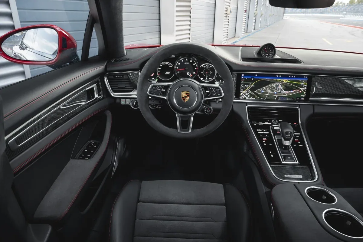 Porsche Panamera GTS Sport Turismo