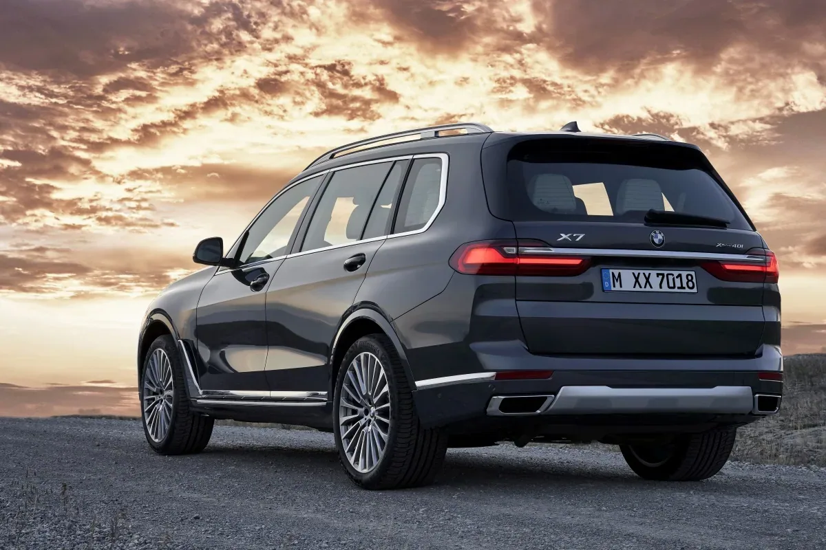 BMW X7