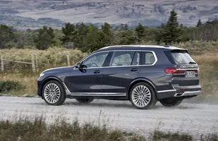 BMW X7. Nowość absolutna! — zdjęcie 10