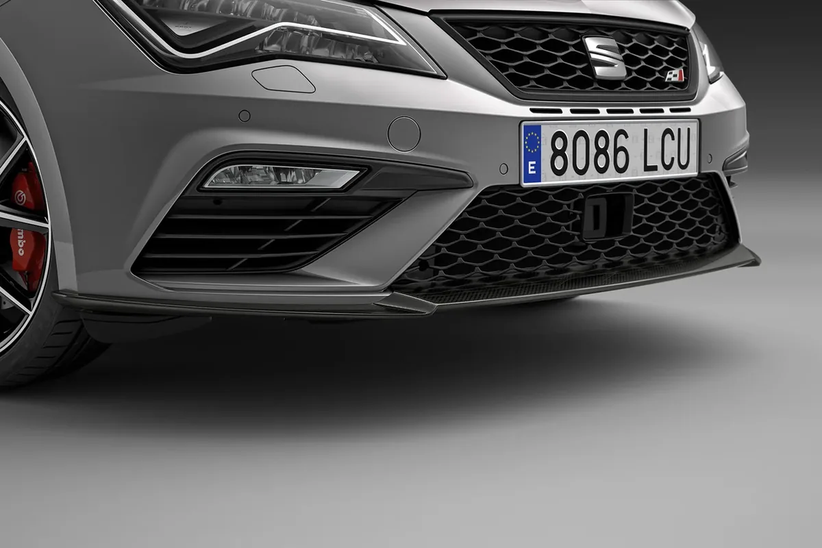 ST Cupra 370 Carbon