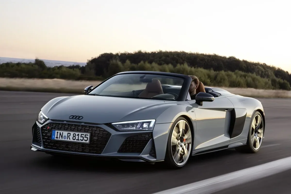 Audi R8