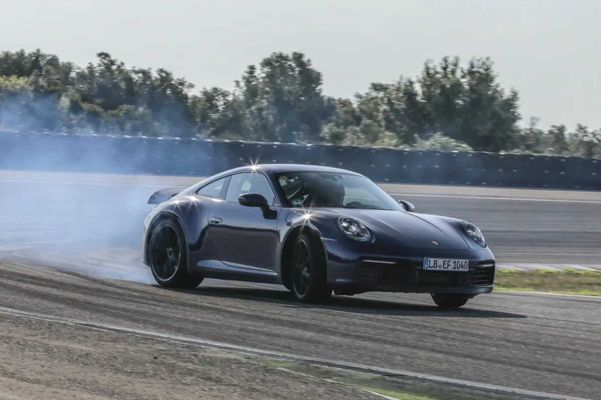 Porsche 911