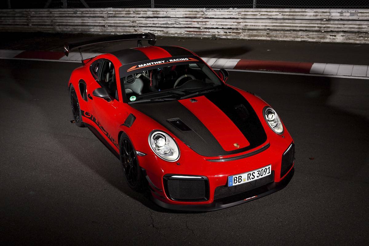 Porsche 911 GT2 RS z rekordem Nurburgringu