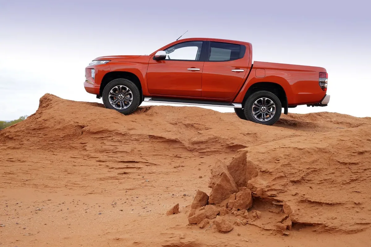 Mitsubishi L200 model roku 2019