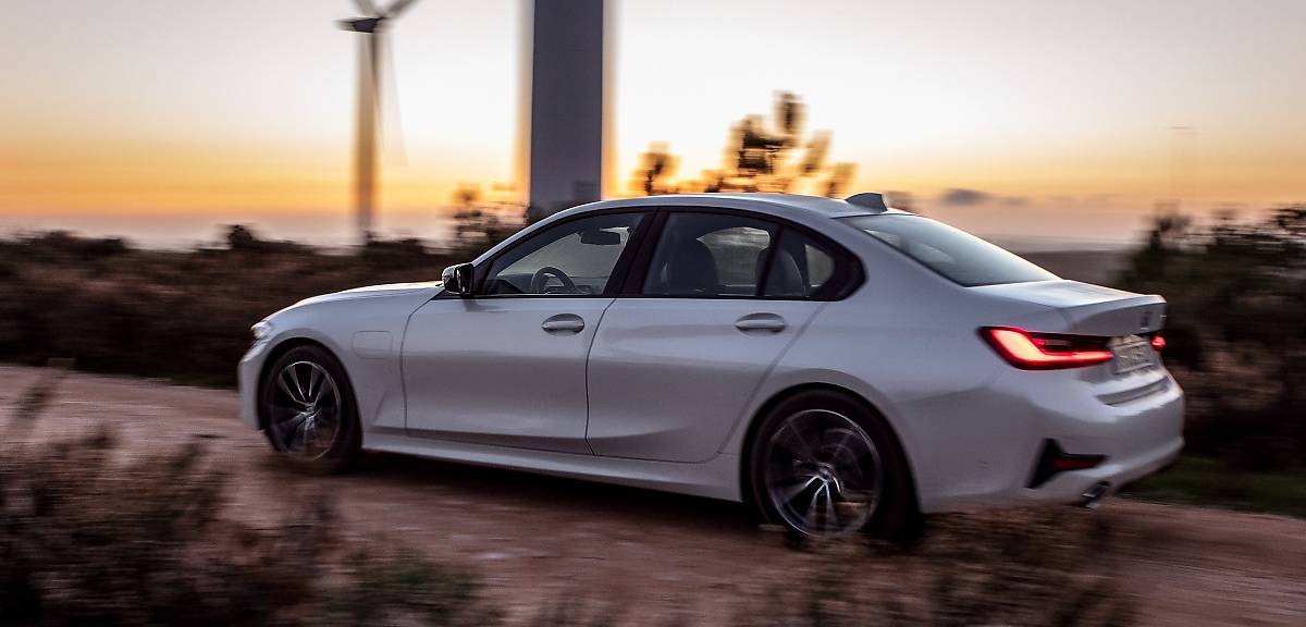 BMW 330e