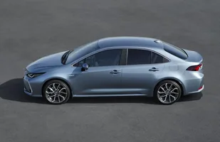Nowa Toyota Corolla Sedan — zdjęcie 4