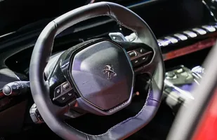 Peugeot 508L. Chińska nowość — zdjęcie 7