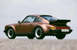 Porsche 911 drugiej generacji — zdjęcie 2