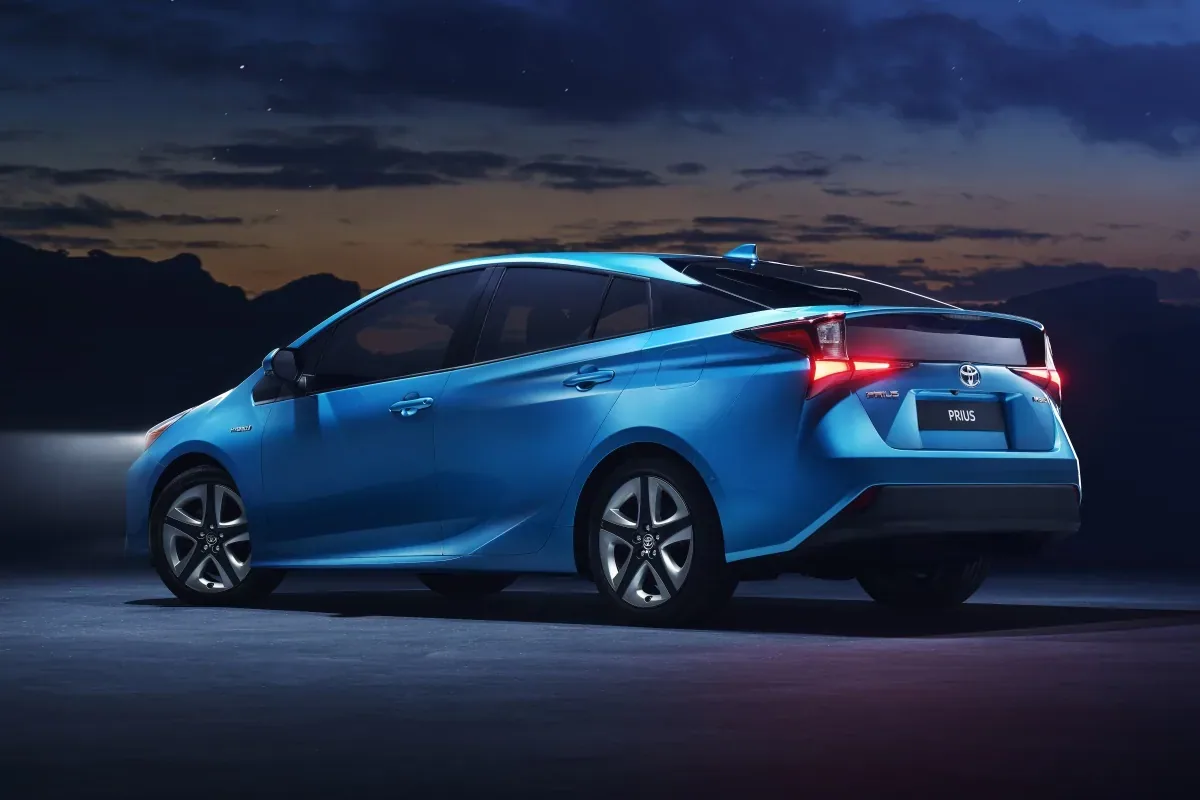 Toyota Prius AWD-i