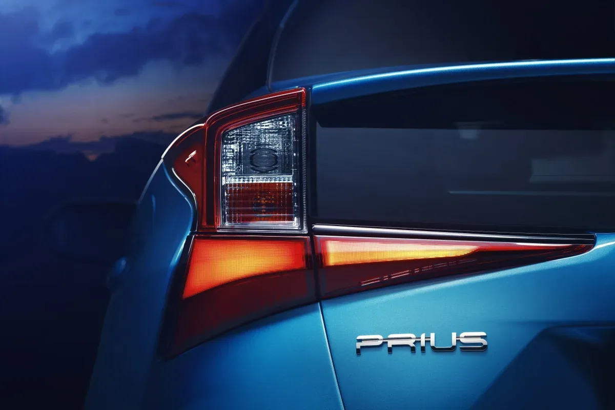 Toyota Prius AWD-i