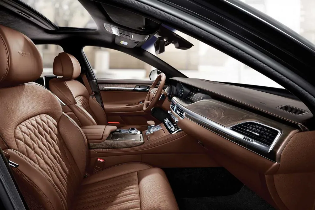 Genesis G90