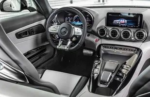 Mercedes-AMG GT po liftingu — zdjęcie 2
