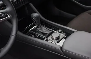 Nowa Mazda 3. Polskie (wysokie) ceny — zdjęcie 3