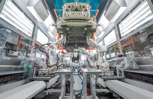 100 tys. Volvo S90 z Chin — zdjęcie 3