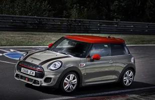 Mini John Cooper Works wróci do sprzedaży — zdjęcie 2