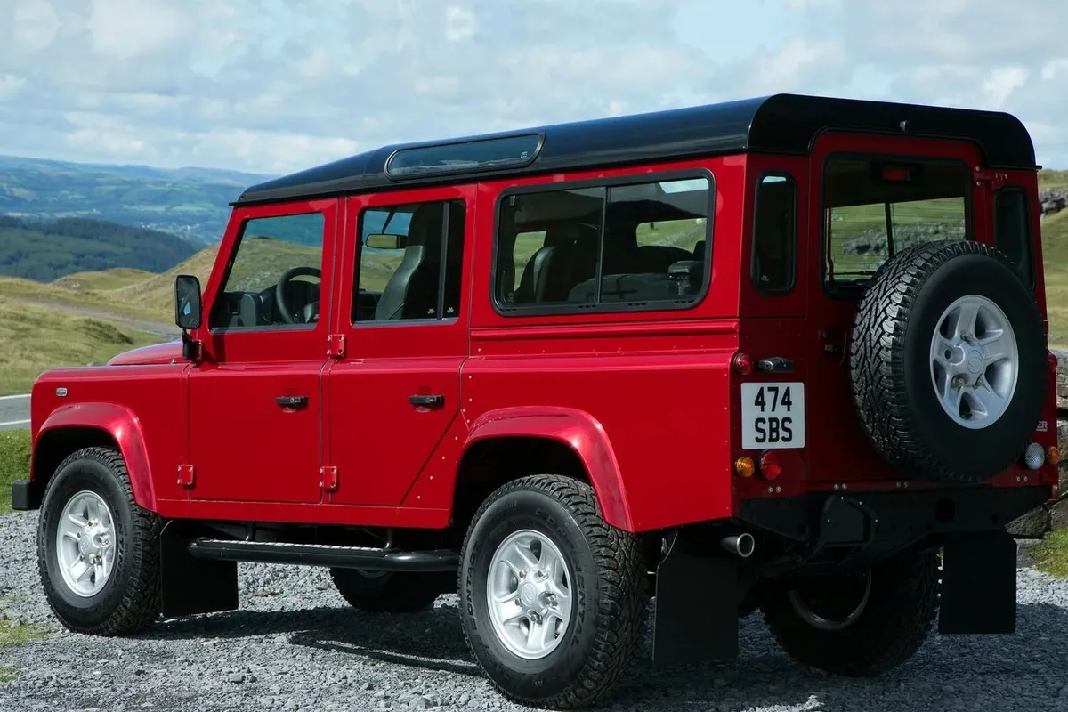 Land Rover Defender
