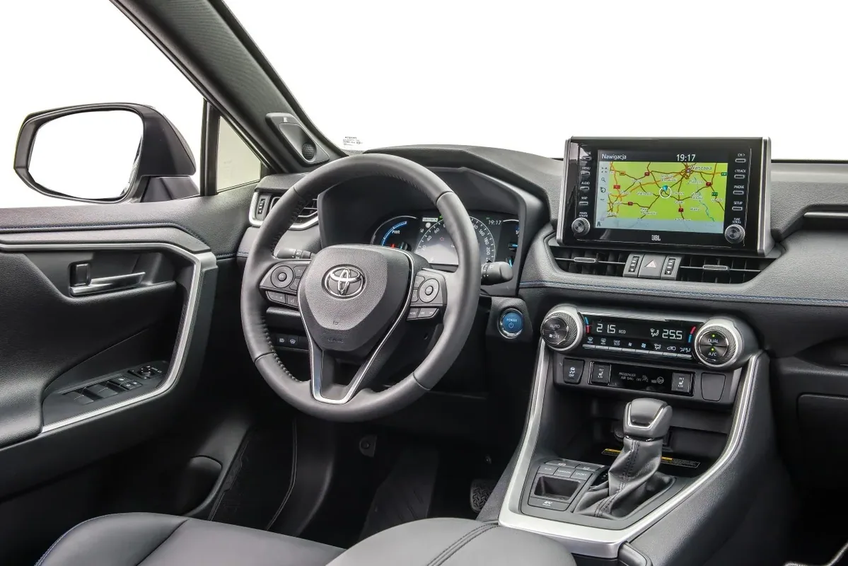 Toyota RAV4 V