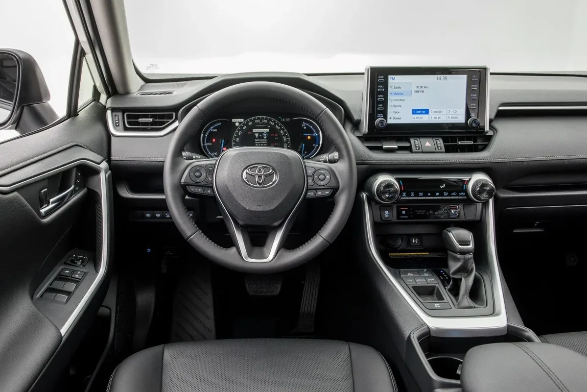 Toyota RAV4 V