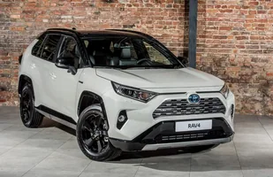 Toyota RAV4 V. Polskie ceny — zdjęcie 1