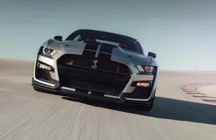 Ford Mustang Shelby GT500 — zdjęcie 1
