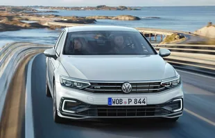 Vollkswagen Passat po liftingu — zdjęcie 1
