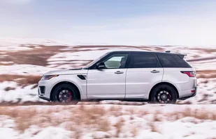 Range Rover Sport HST. Nowa hybryda — zdjęcie 4