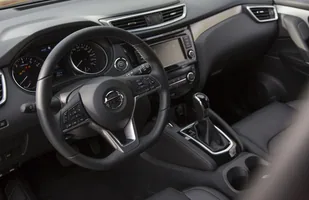 Nissan Qashqai z nowym silnikiem. Polskie ceny — zdjęcie 2