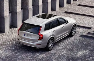 Volvo XC90 po modernizacji — zdjęcie 4