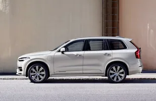 Volvo XC90 po modernizacji — zdjęcie 6