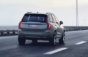 Volvo XC90 po modernizacji — zdjęcie 7