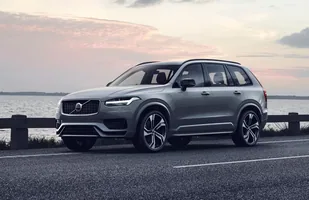 Volvo XC90 po modernizacji — zdjęcie 9