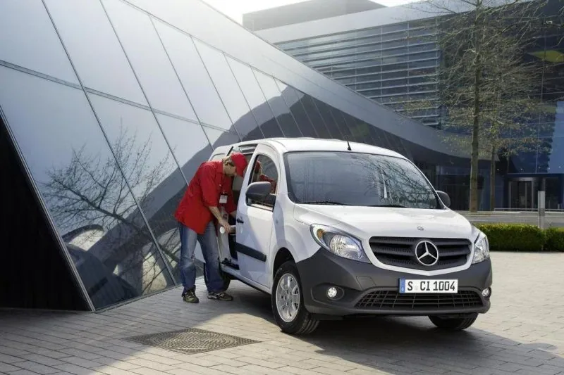 Auto zbudowano w oparciu o Renault Kangoo
