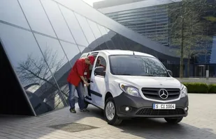 Mercedes jak Renault. Oto nowy Citan! — zdjęcie 2